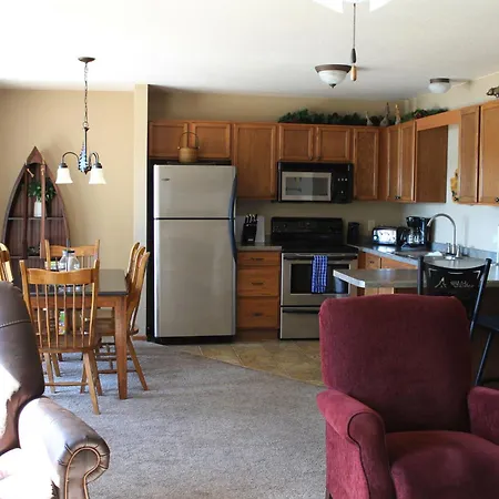 2 Bedroom Accessible Condo #112 Wild Eagle Lodge